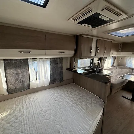 Przyczepa 2022 Molo Surf Дом отдыха Ястарня