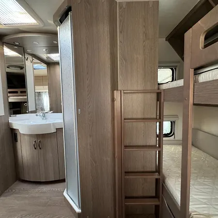 Przyczepa 2022 Molo Surf Дом отдыха Ястарня